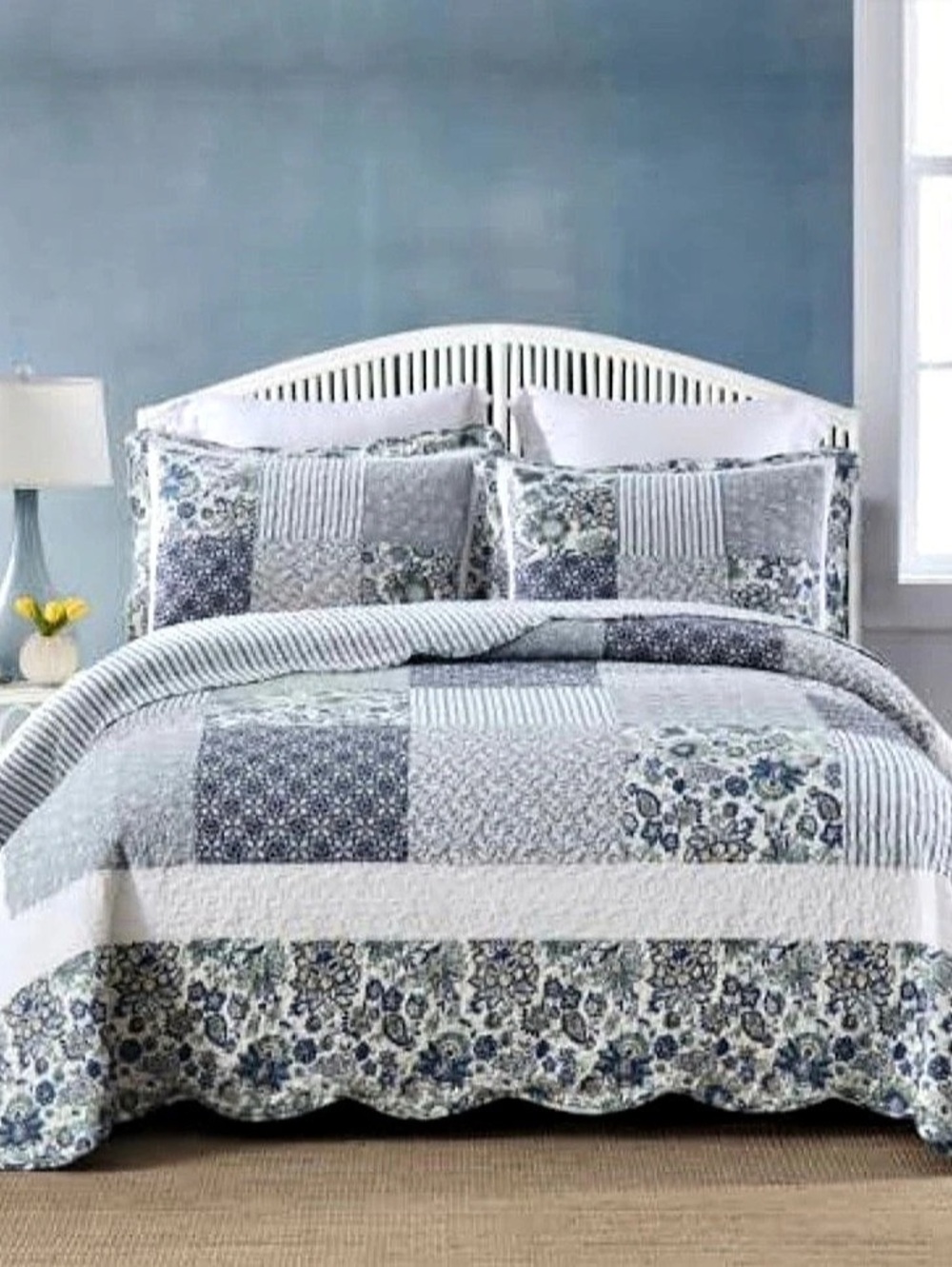 Blue & White Floral Patchwork Quilt Quilt “90new”